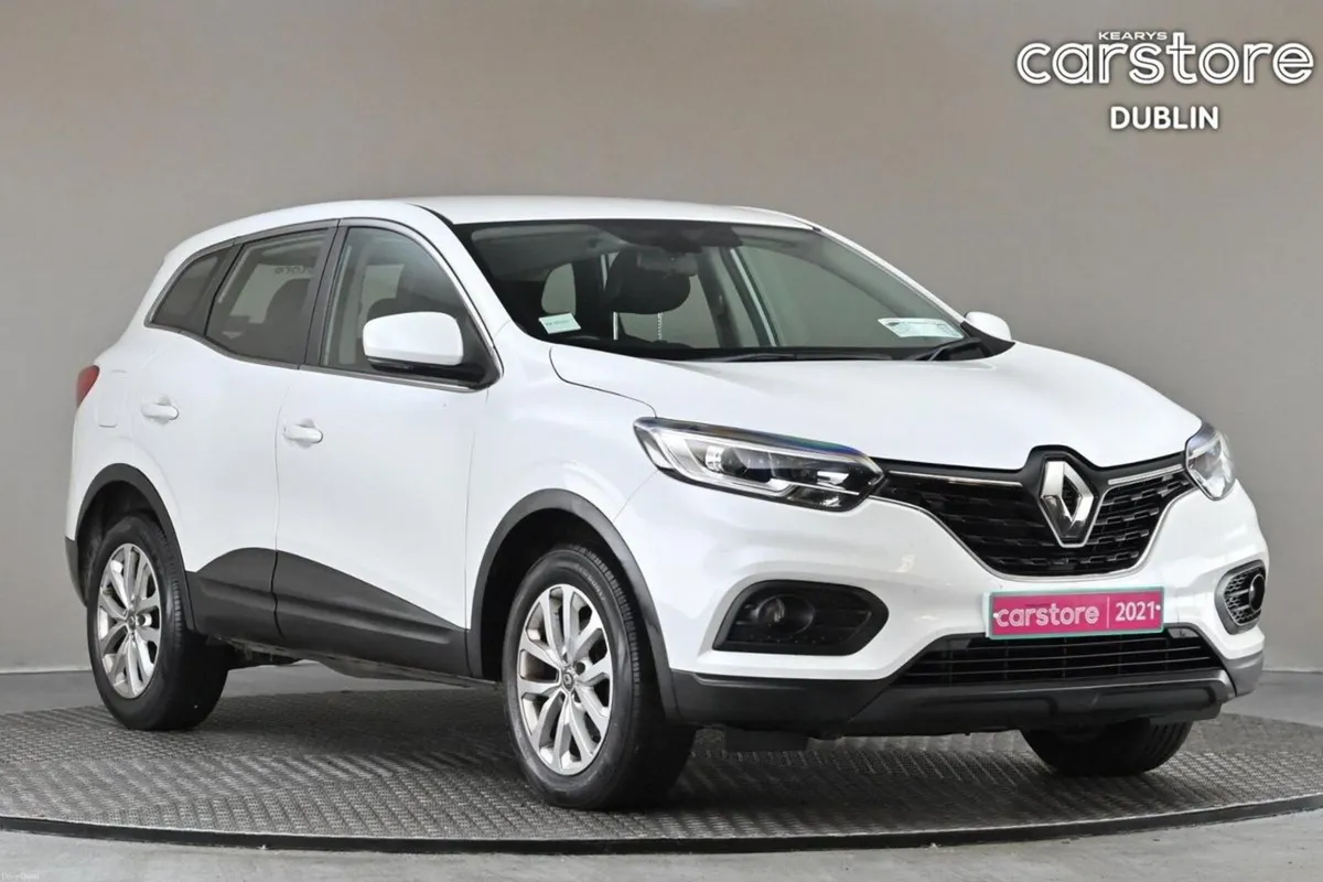 Renault Kadjar 1.5 DCI PLAY BLUE 6SPD - Image 1