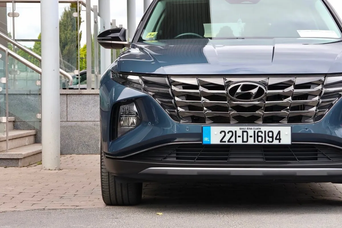 Hyundai Tucson 4WD Executive Plus PHEV Auto , Plug - Image 3