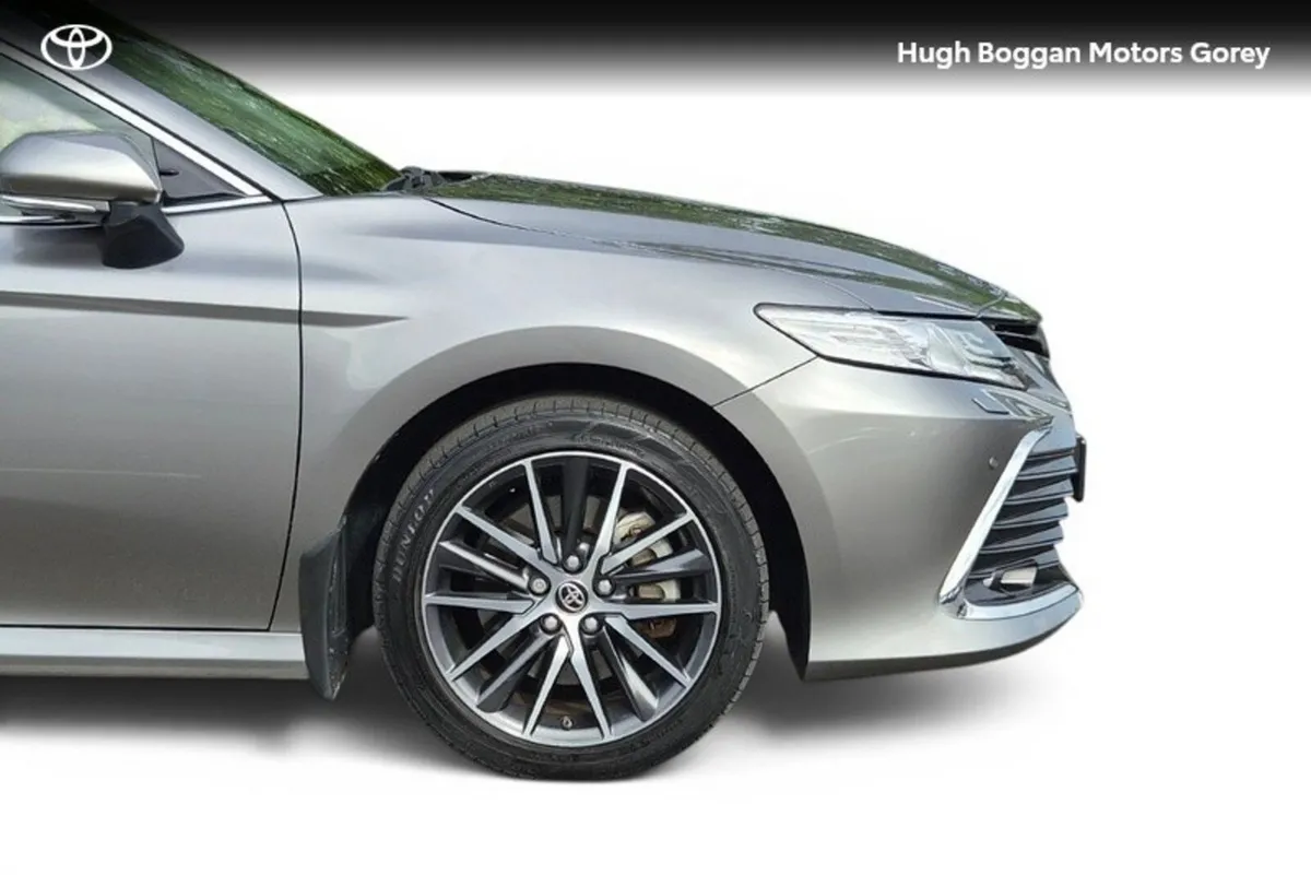 Toyota Camry PLATINUM EDITION 4 - Image 6