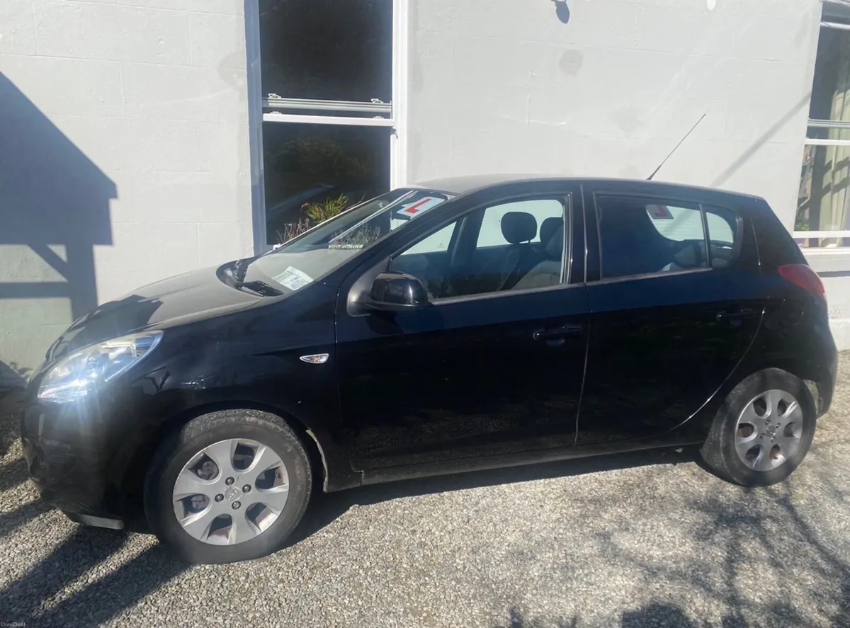 Hyundai i20 - Image 1