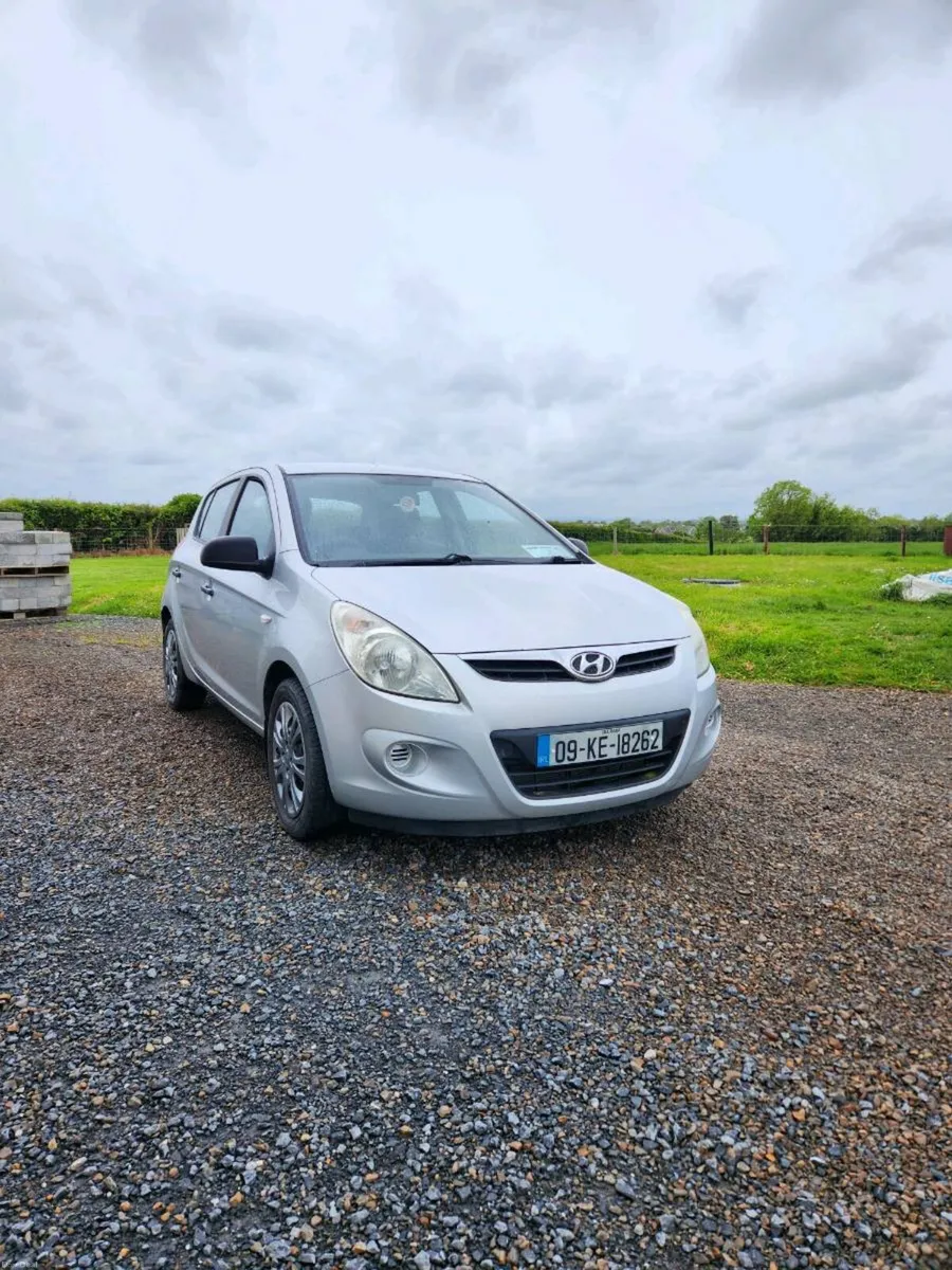 Hyundai i20 - Image 1