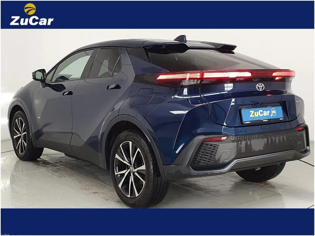Toyota C-HR Design  PHEV  Auto Start/Stop - Image 3