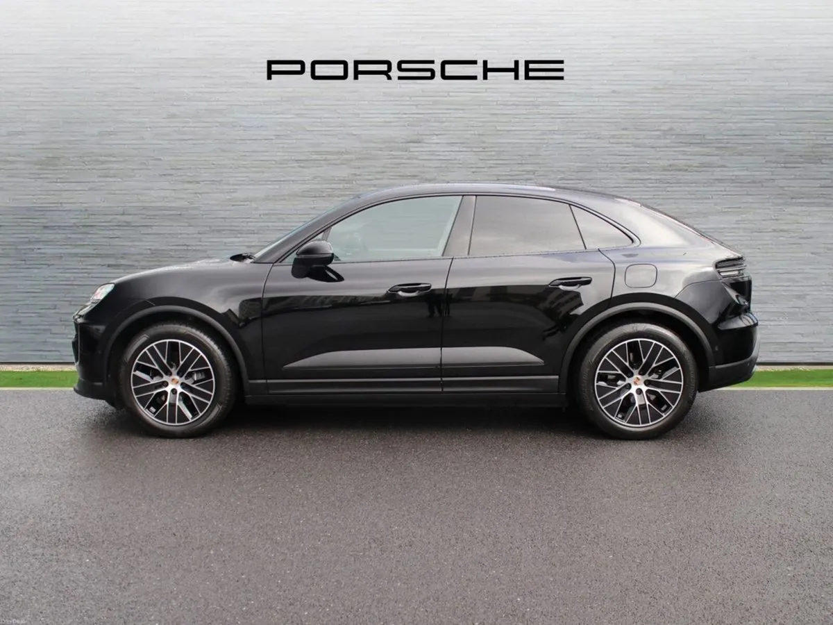 Porsche Macan Macan 4 - Image 4