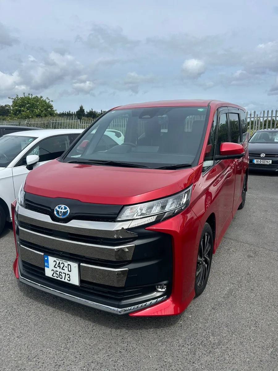 Toyota Noah 2024 7 Seater - Image 3