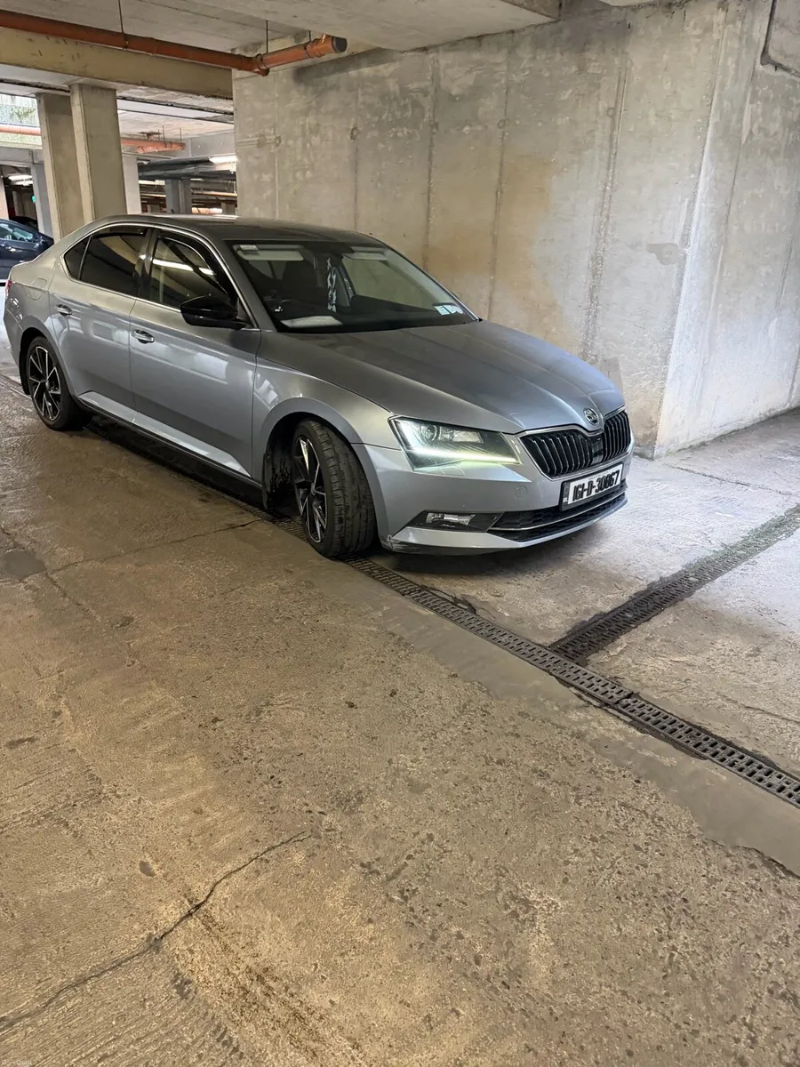 Skoda superb automatic - Image 2
