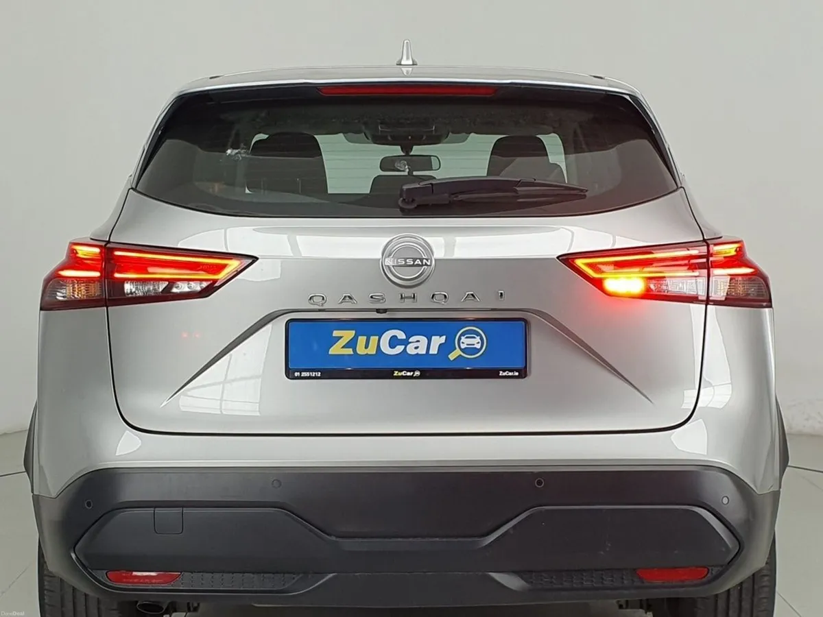 Nissan Qashqai 1.3 PET MILD HYBRID SV PREMIUM - Image 4