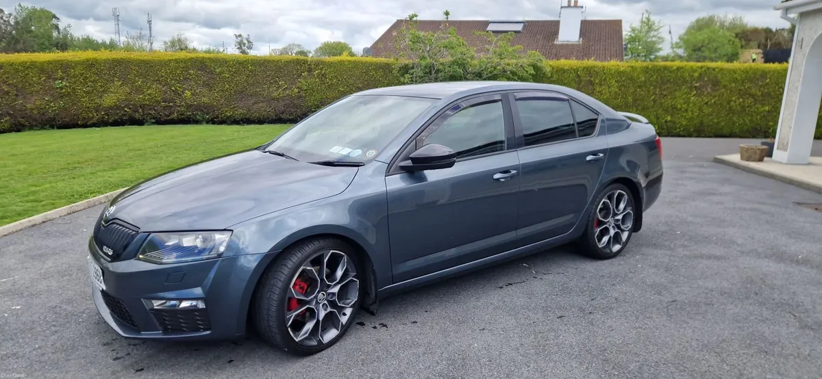 Skoda Octavia 2.0 TDi VRS Challenge 6 Speed - Image 2