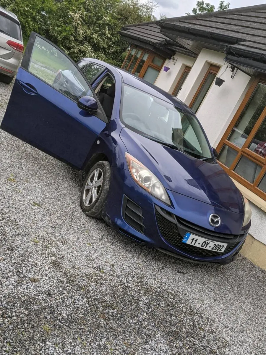Mazda 3 - Image 1