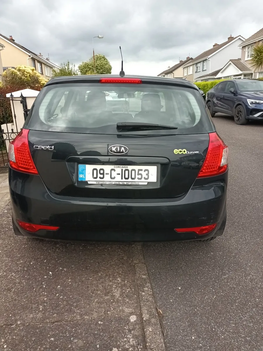 Kia Ceed 2009 - Image 1