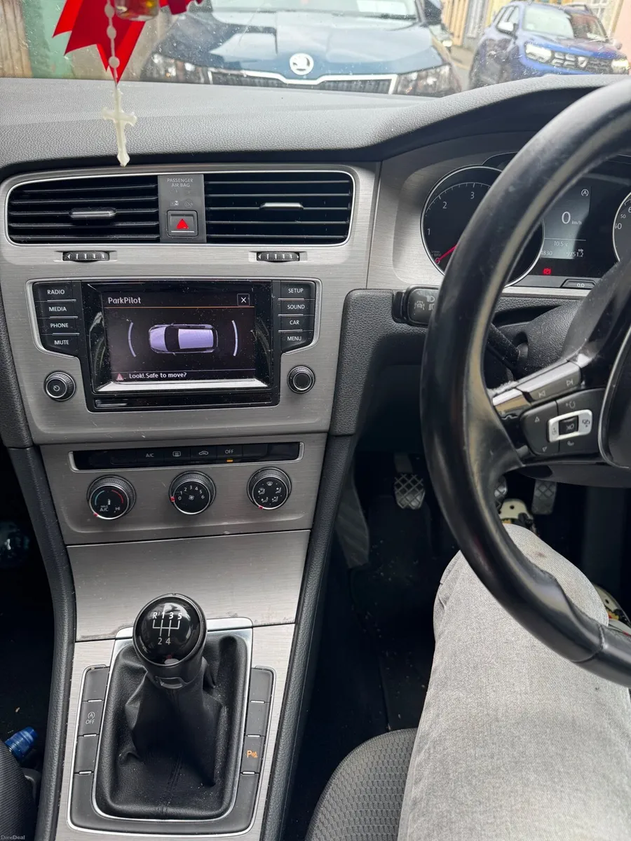 Volkswagen Golf 2015 - Image 2