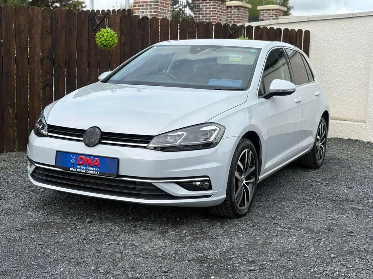 Volkswagen Golf HIGHLINE - LOW KMS - Image 3