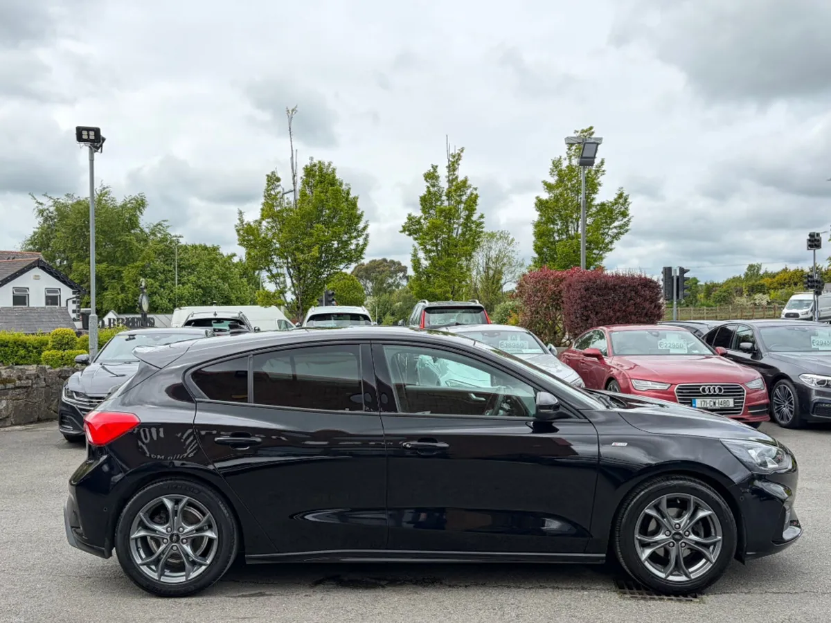 Ford Focus ST-Line Edition 1.5TD 5DR *Low Kils* 1 - Image 4