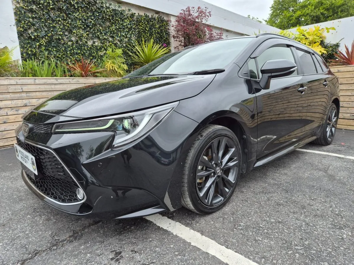 Toyota Corolla 1.8 PETROL AUTO / SOL WxB TOP SPORT - Image 1