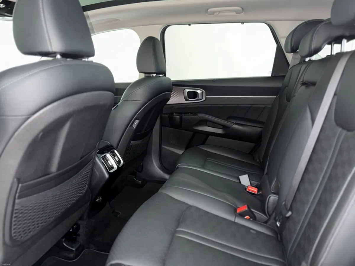 Kia Sorento DSL PE 7S - Image 4