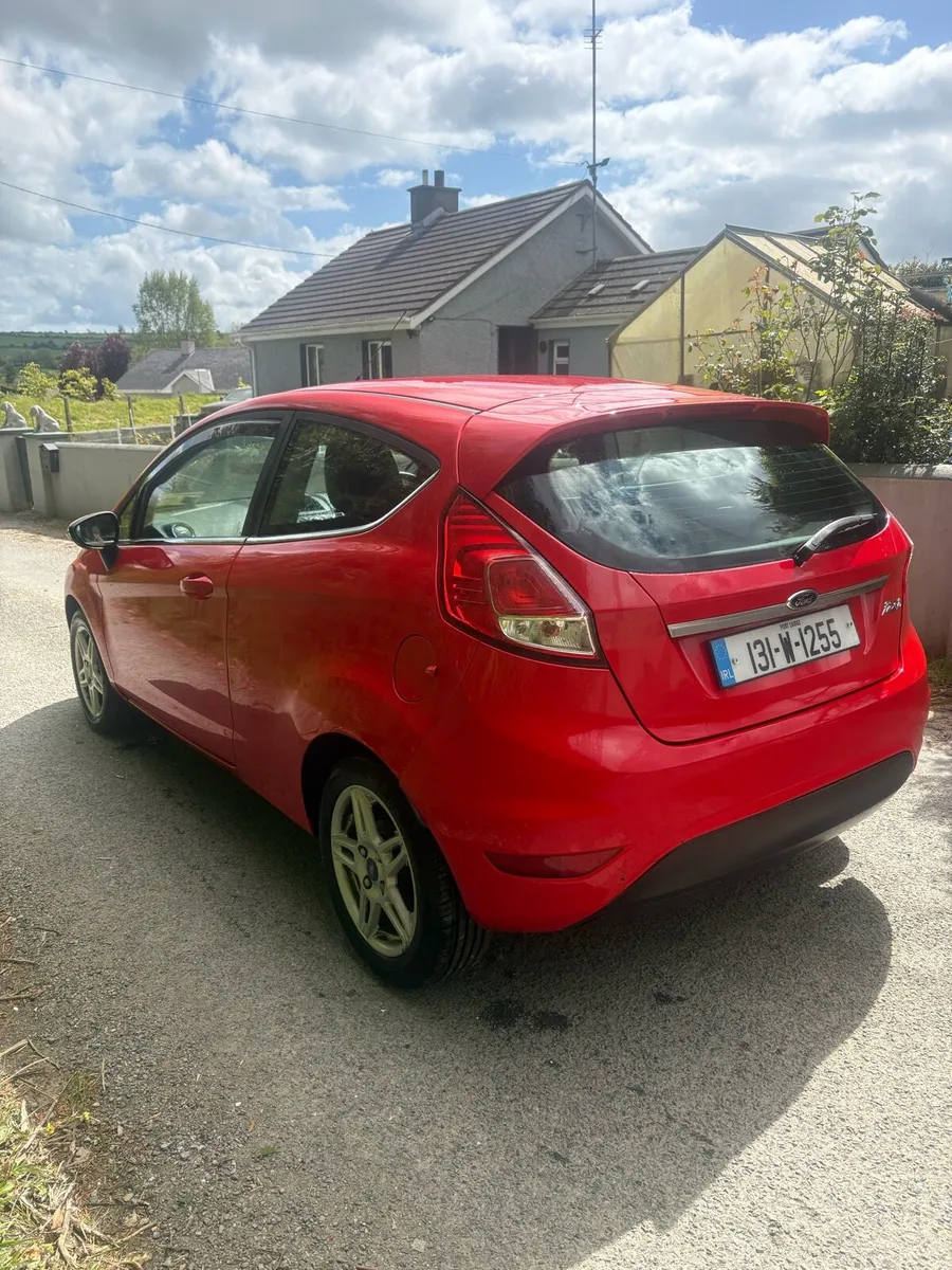 2013 ford fiesta - Image 4