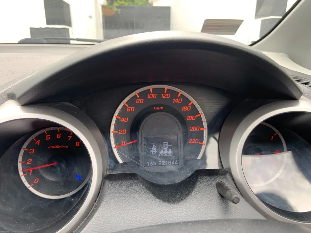 Honda Jazz Automatic 2009 NCT 03/27 - Image 2
