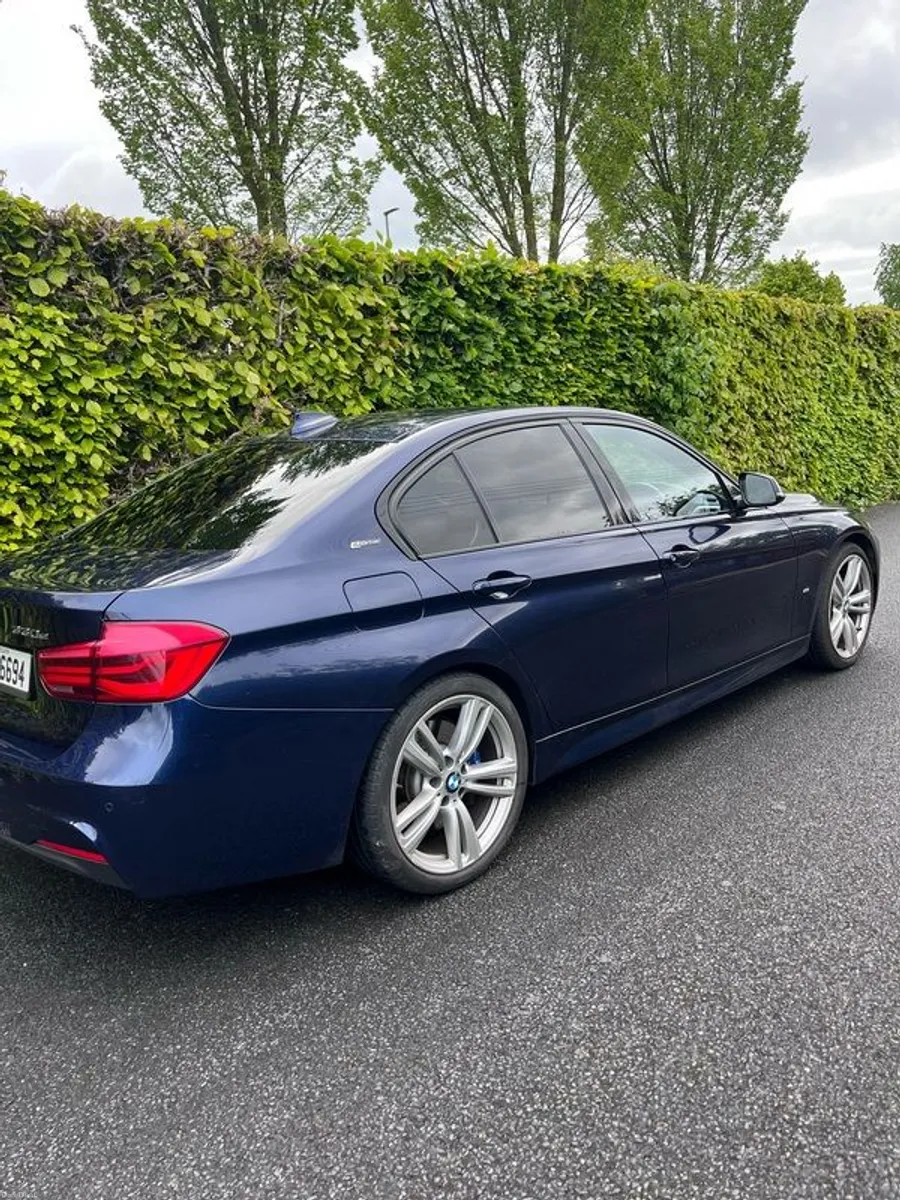 2017 BMW 330e M Sport Plug-In Hybrid - Image 2