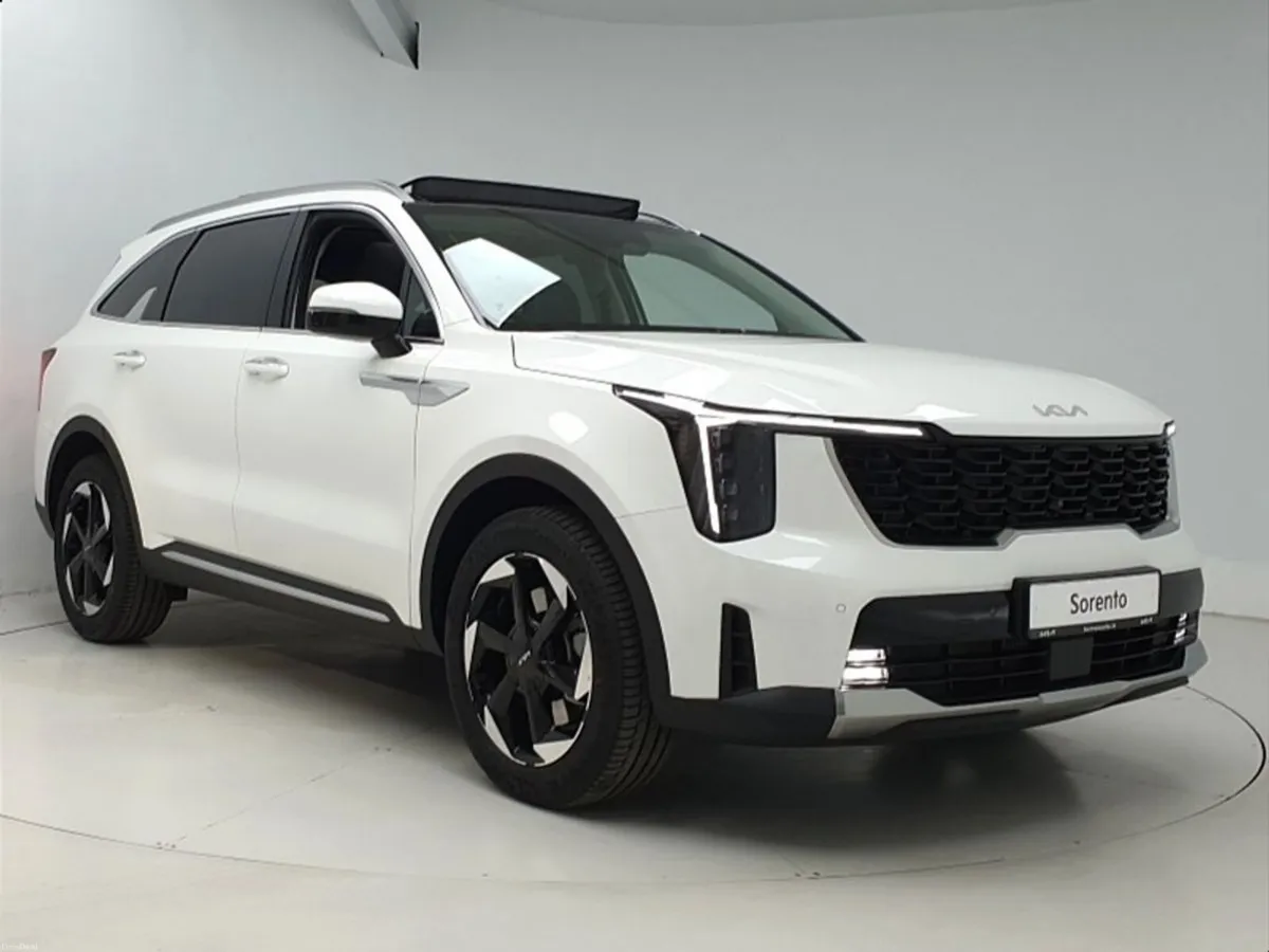Kia Sorento NEW MODEL *SUNROOF* - Image 1