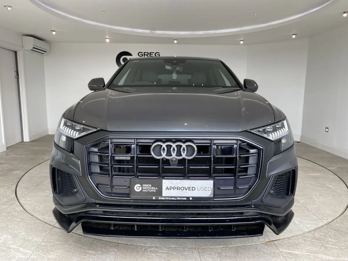 Audi Q8 2018 - Image 2