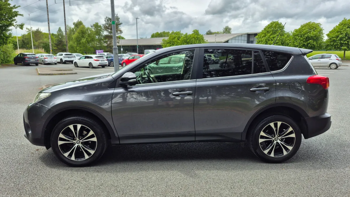 2014 Toyota RAV4 2.0D - Image 4