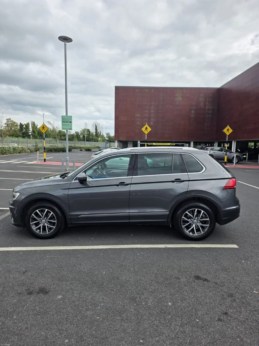 Volkswagen Tiguan 2017 - Image 3