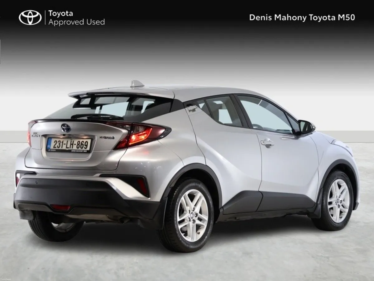 Toyota C-HR Sport Hybrid - Image 2