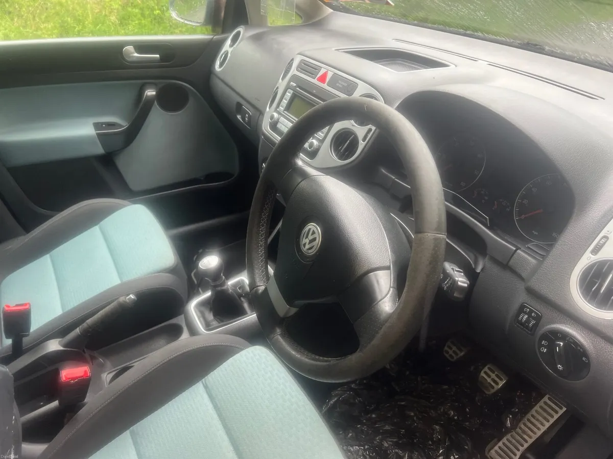 Volkswagen Golf 2009 - Image 3