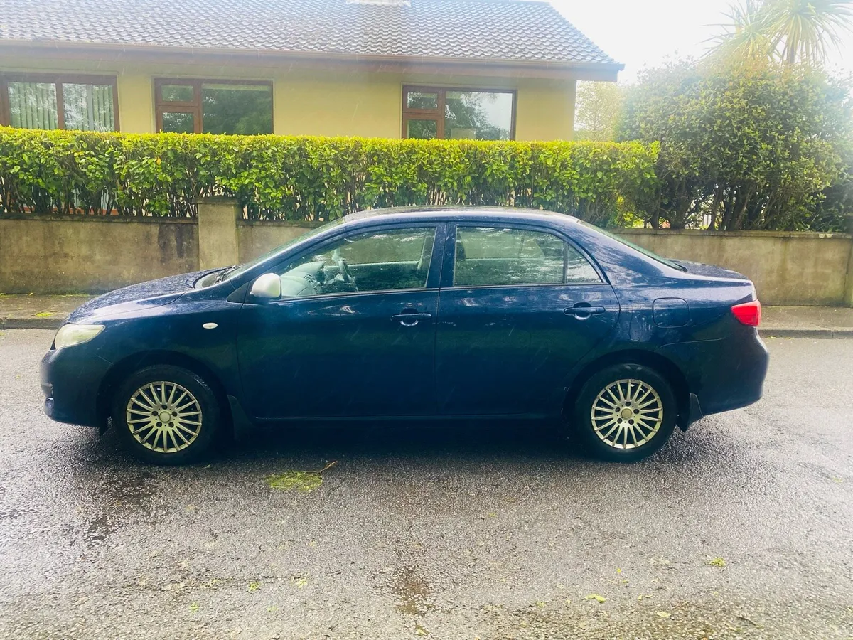 Toyota Corolla 1.4 PETROL - Image 4
