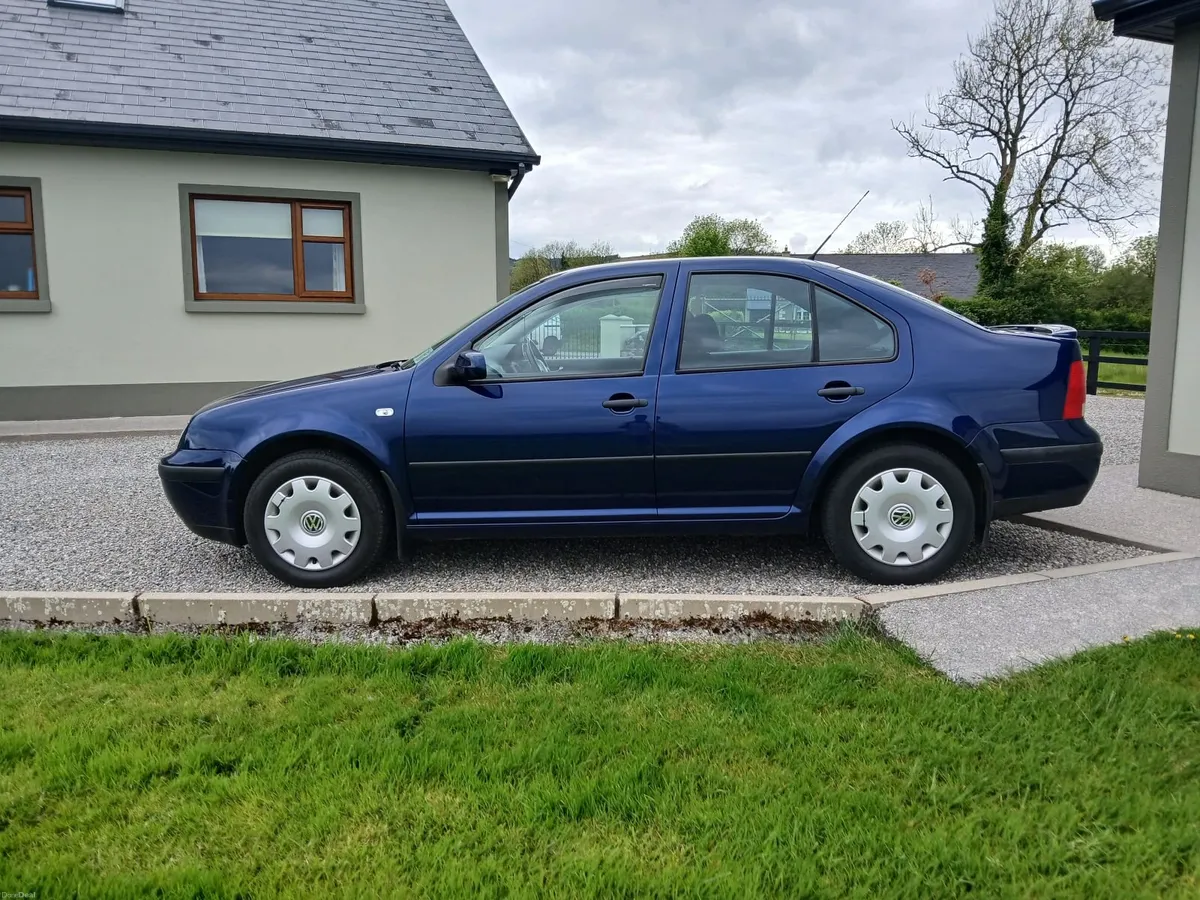 Volkswagen Bora 2005 - Image 4