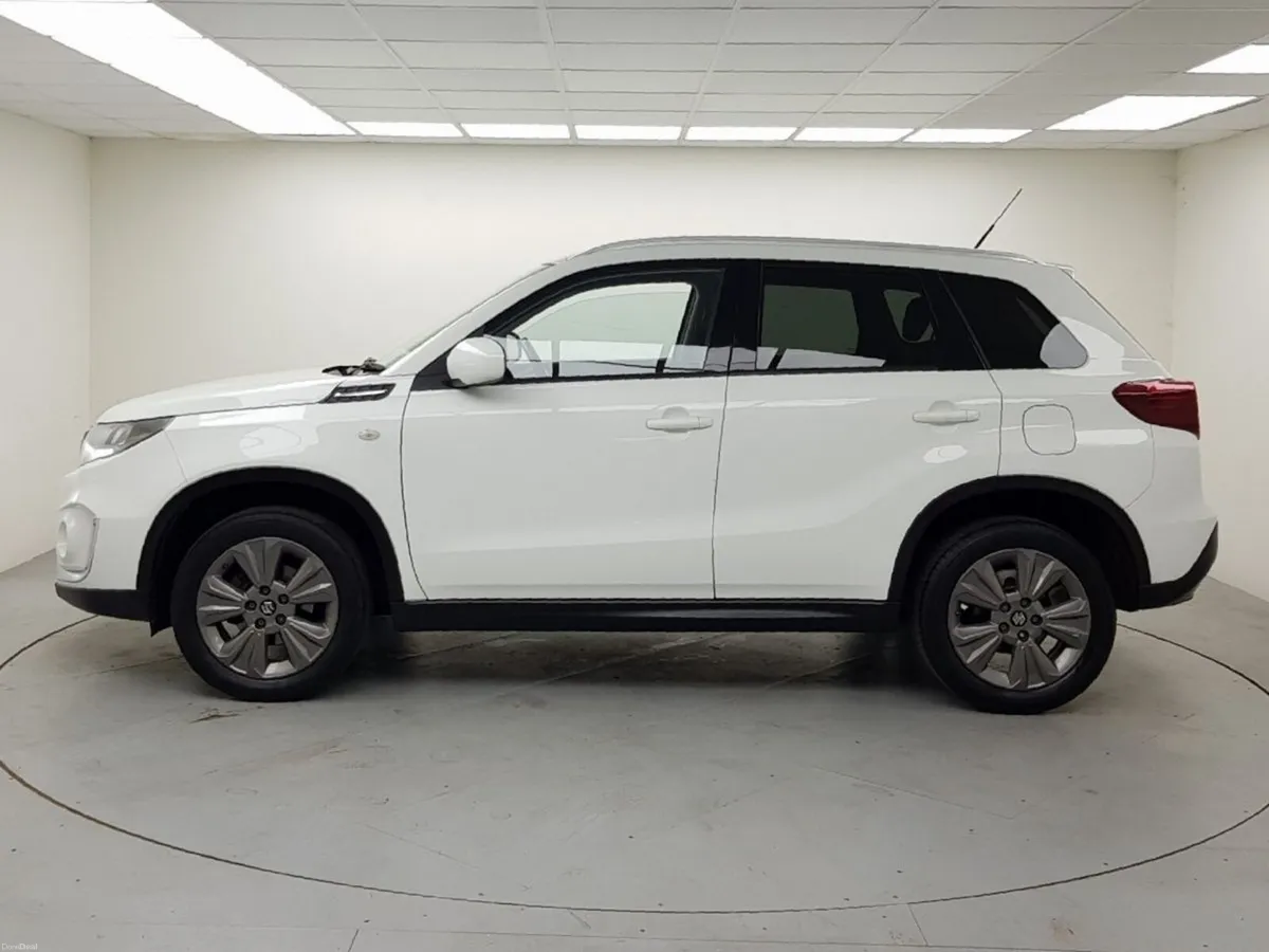 Suzuki Vitara 1.4 Hybrid SZ4 MT - Image 5