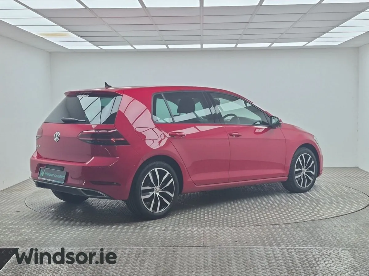 Volkswagen Golf Highline Tech Edition - Image 3