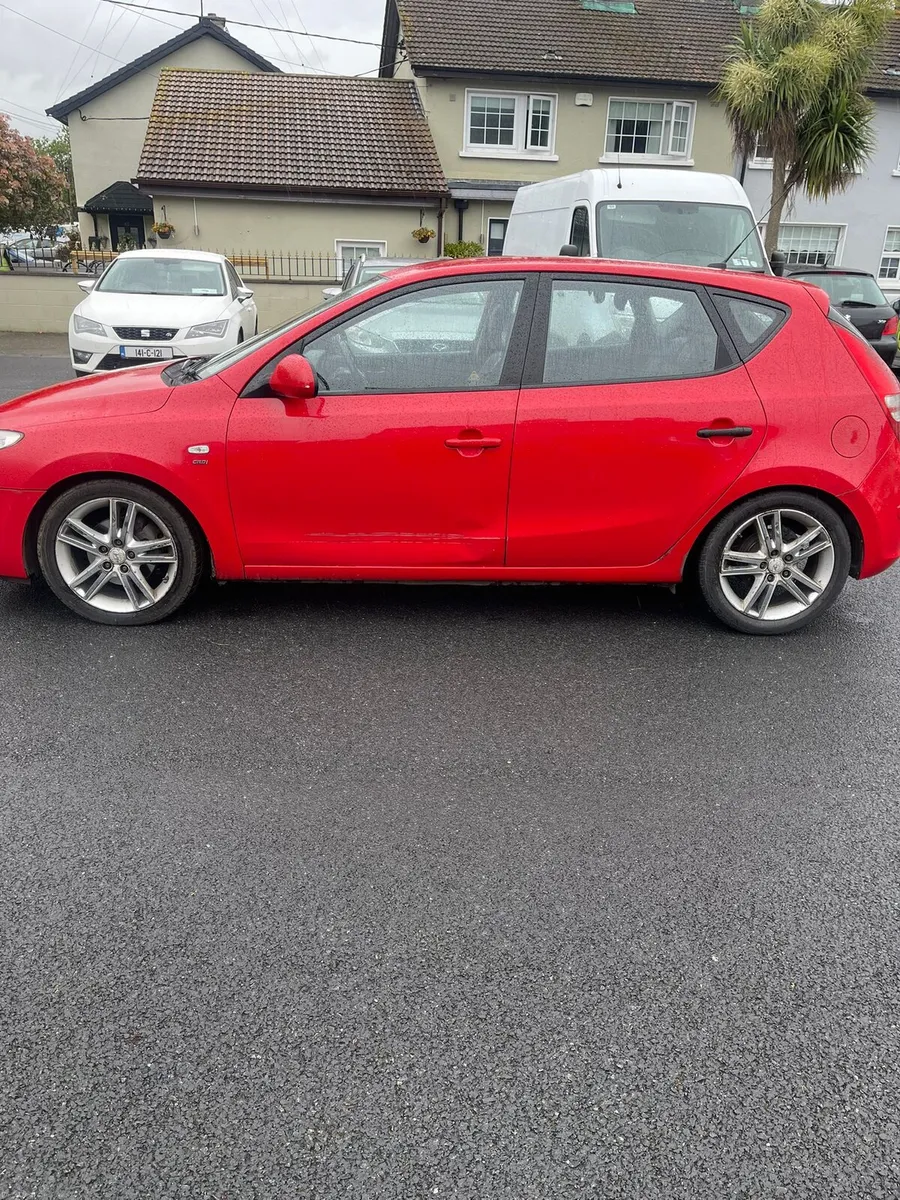 Hyundai i30 with nct - Image 1