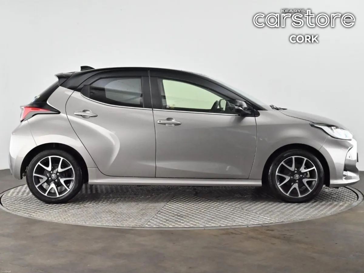 Toyota Yaris 1.5 Hybrid Auto - Image 2
