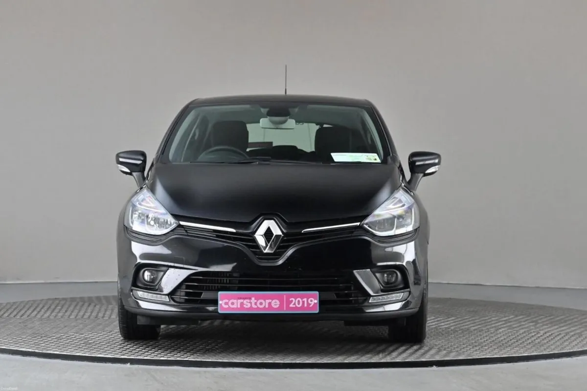 Renault Clio 0.9 TCE 5SPD DYNAMIQUE SAT NAV - Image 2