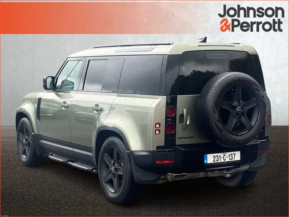 Land Rover Defender DEFENDER 110 3.0 D HARD TOP SE - Image 3