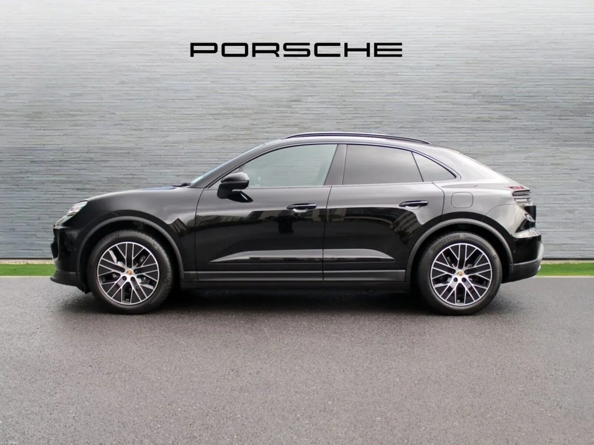 Porsche Macan Electric - Image 4