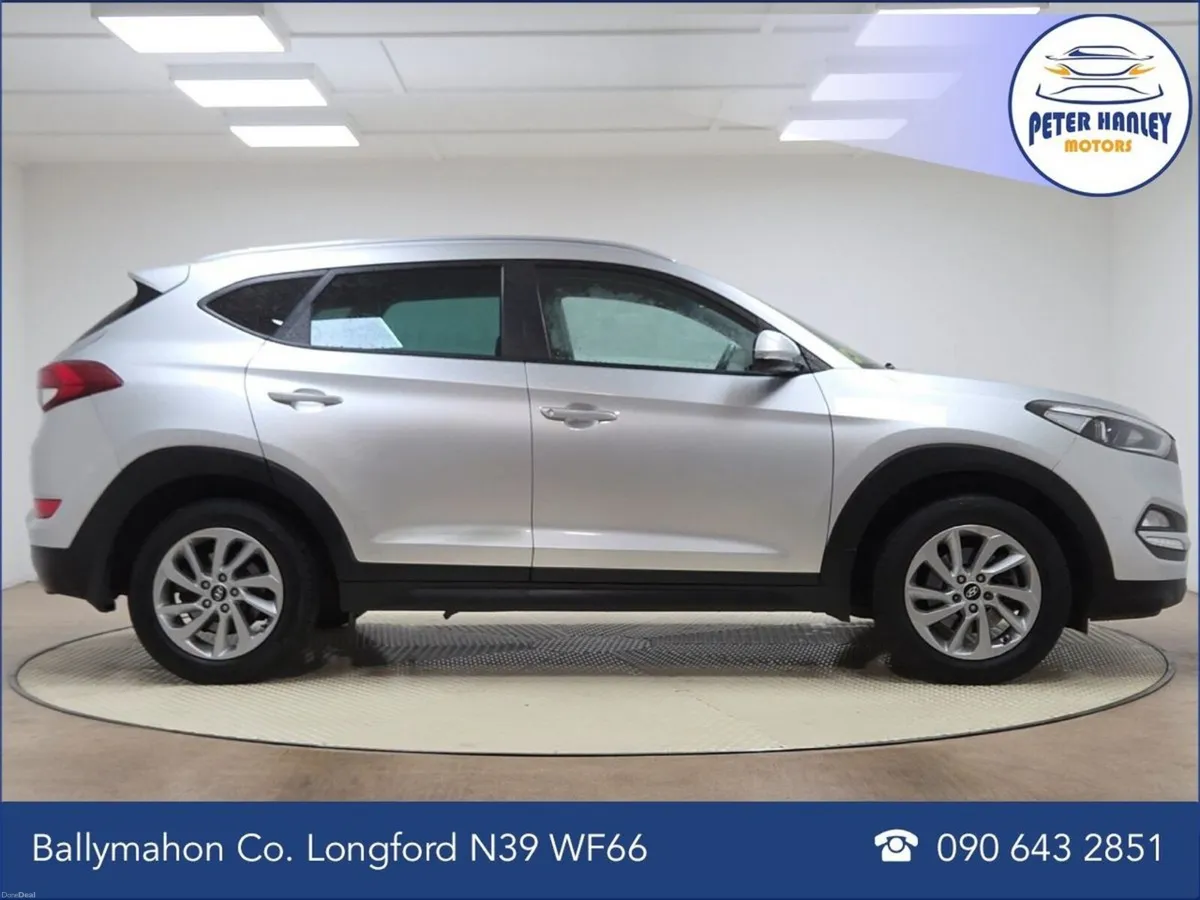 Hyundai Tucson 2.0 D Auto Executive SE 4WD - Image 4