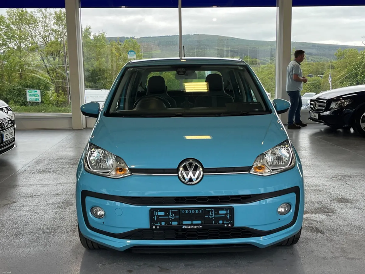 Volkswagen up! DBA-AACHY 75PS 5DR AUTO - Image 2