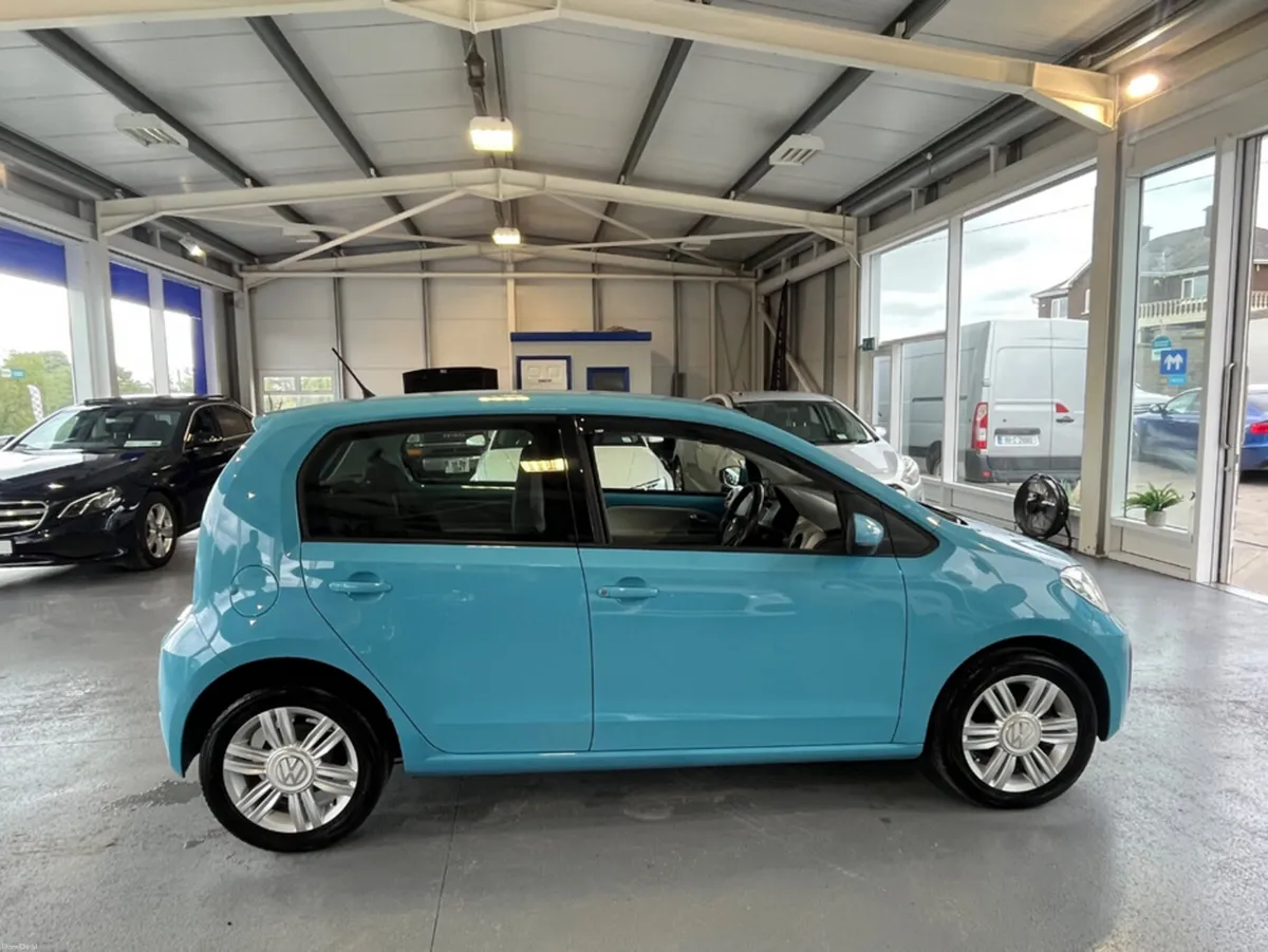Volkswagen up! DBA-AACHY 75PS 5DR AUTO - Image 4