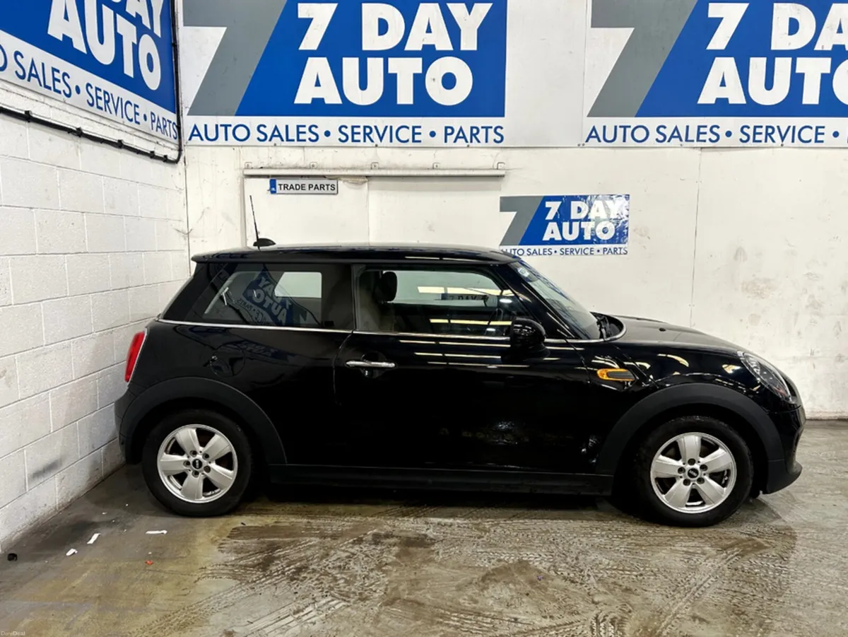 Mini Cooper HIGH SPEC 3DR COOPER 1.5 - Image 3