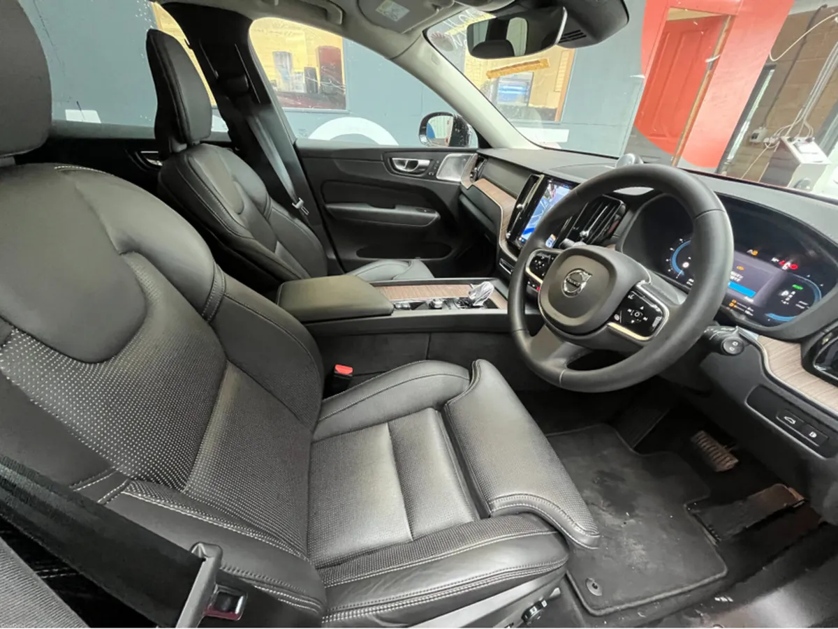 Volvo XC60 €52950 2024 VOLVO XC60 T6 AWD 2.0 AUTOM - Image 6