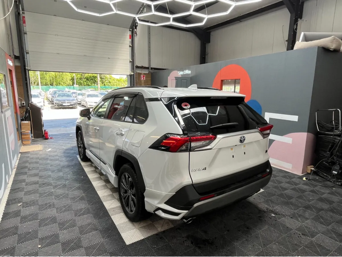 Toyota RAV4 2024 TOYOTA RAV4 HYBRID G 2.5 AUTOMATI - Image 3