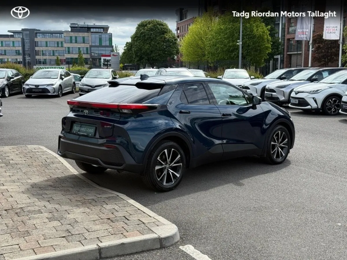 Toyota C-HR C-HR HYBRID SPORT - Image 2