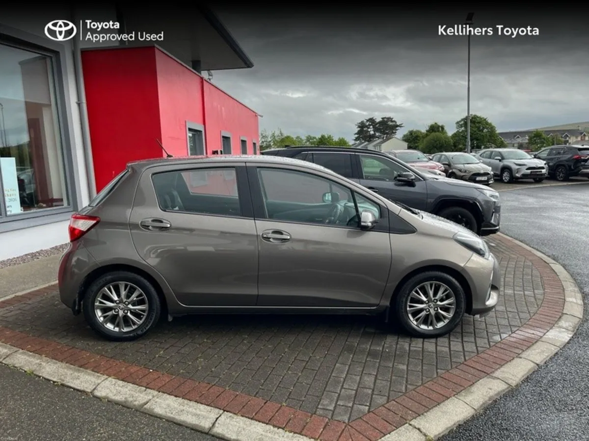 Toyota Yaris YARIS 1.0 LUNA - Image 3