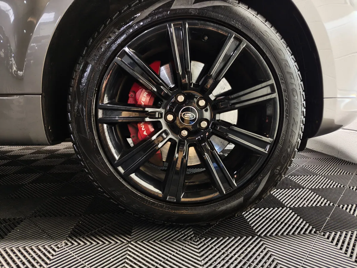 Land Rover Range Rover Sport 2021 HSE DYNAMICS SPE - Image 4