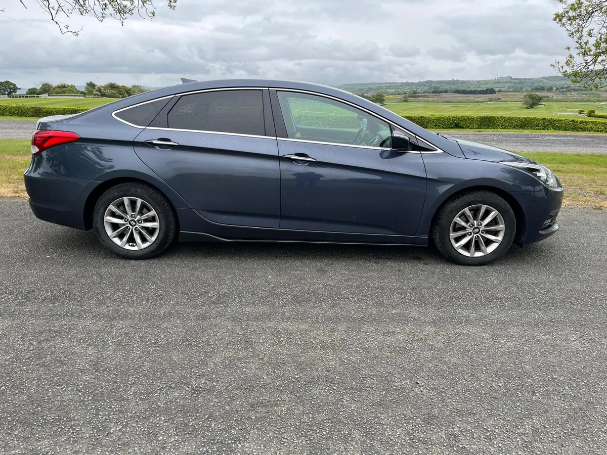 Hyundai i40 2017 executive trade sale - Image 2