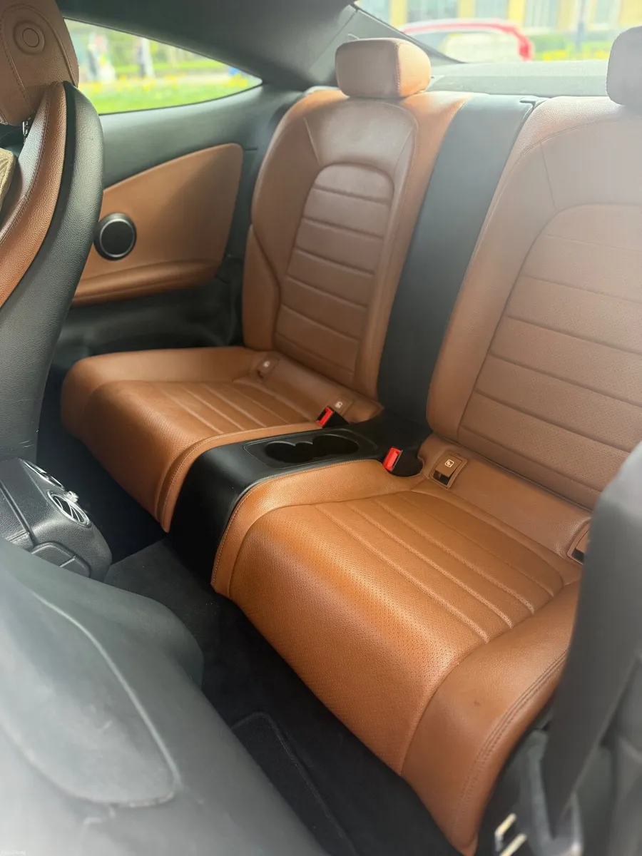 Mercedes-Benz C-Class 2016 - Image 4