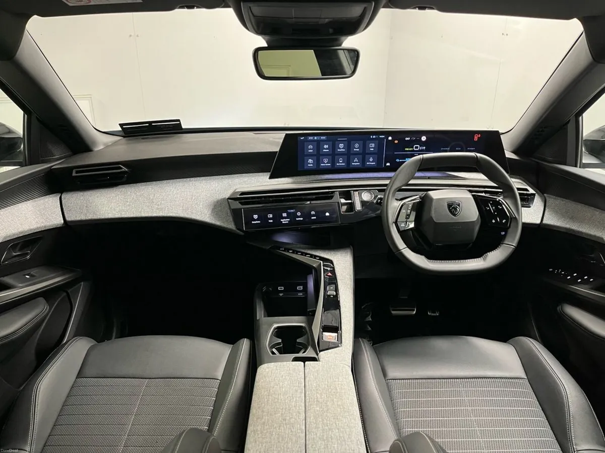 Peugeot 3008 Allure EV 73kWh 210BHP - Reversing Ca - Image 4