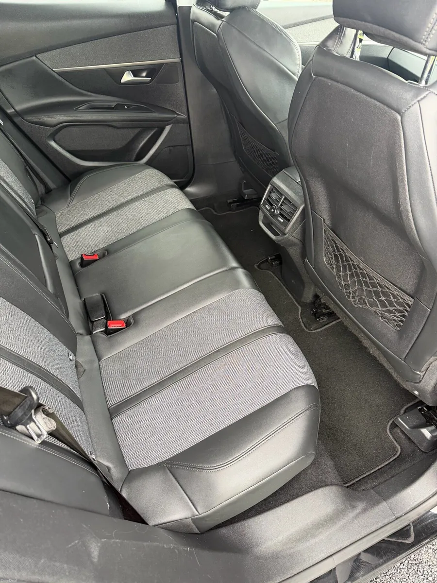 2019 Peugeot 3008 Allure Auto 1.2 Petrol - Image 4