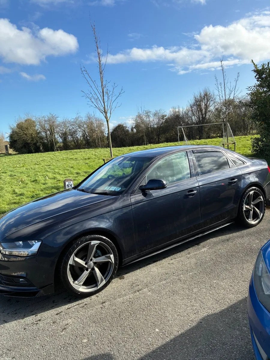 Audi A4 2013 - Image 2